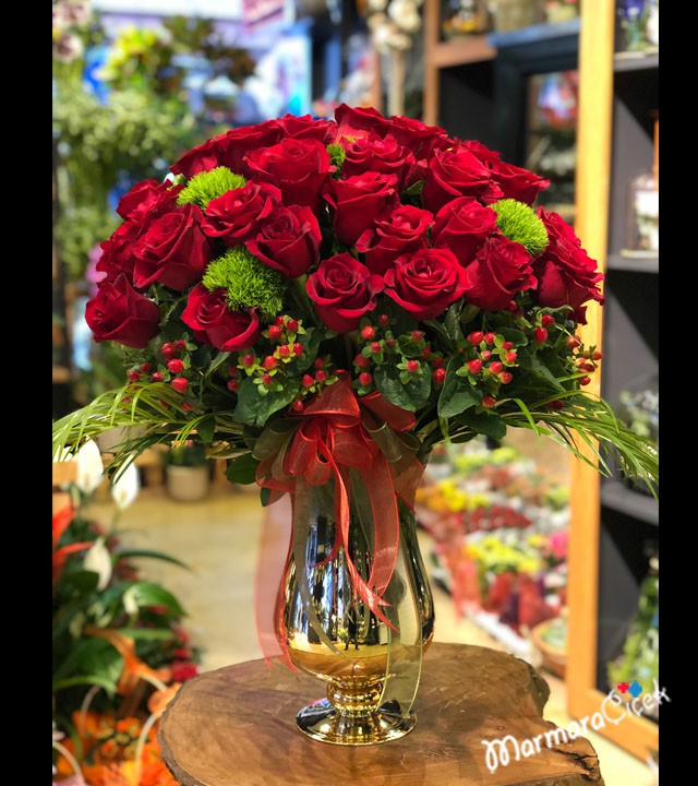 İthal Kırmızı Gül Aranjman