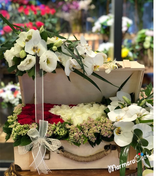 Sandık Nişan  Çiçeği