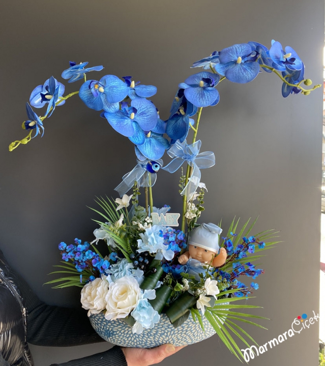 Orkideli Yapay Bebek Tebrik Çiçeği