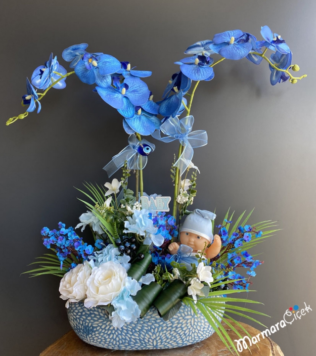 Orkideli Yapay Bebek Tebrik Çiçeği