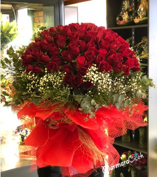 101 Gülden Gösterişli Buket