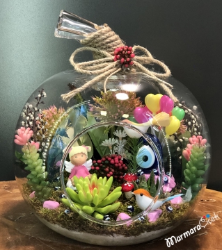 Nazarlıklı Kız Bebek Teraryum 