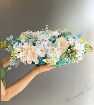 Oval Seramikte Yapay Çiçek Aranjmanı