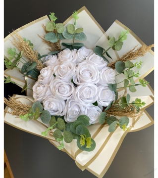 Yapay 15 Beyaz Gül Buketi