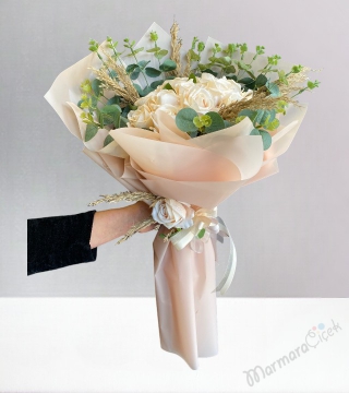 Yapay 15 Somon Güllü Buket