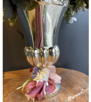 Yapay Nişan Çiçeği