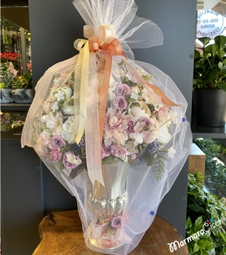 Yapay Nişan Çiçeği