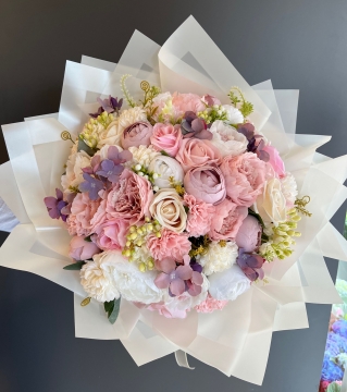 Yapay Şakayık Ve Gül Buketi