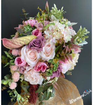 Yapay Tasarım Nişan Çiçeği