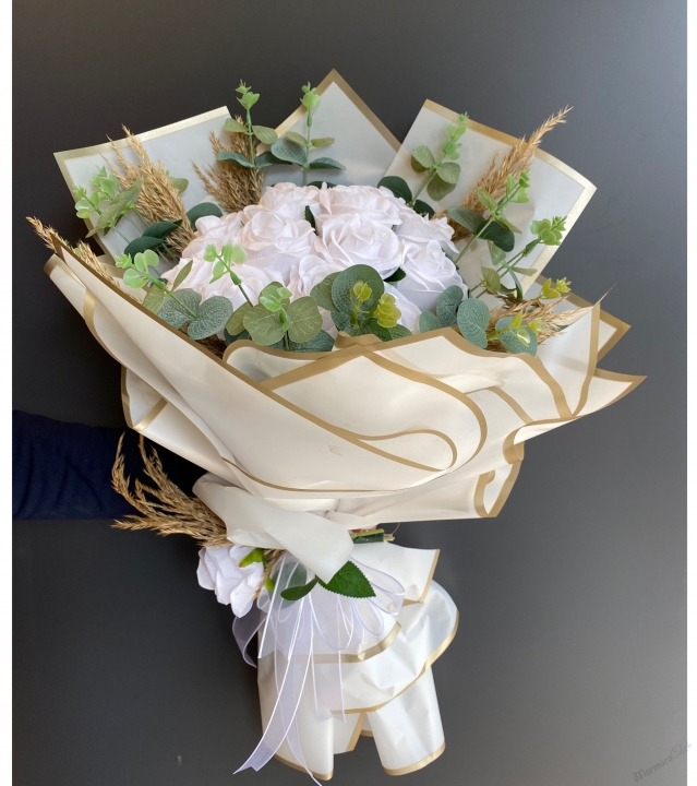 Yapay 15 Beyaz Gül Buketi