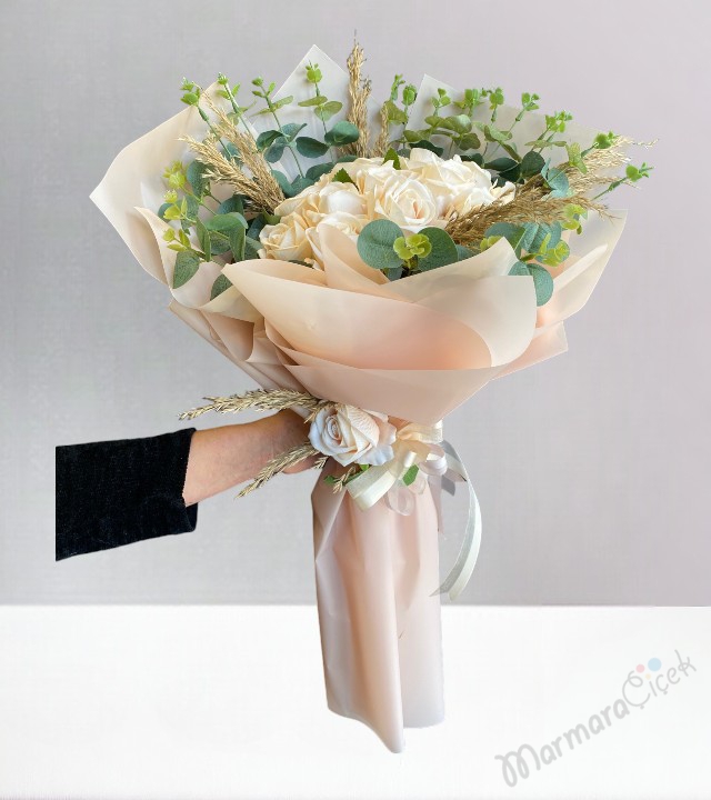 Yapay 15 Somon Güllü Buket