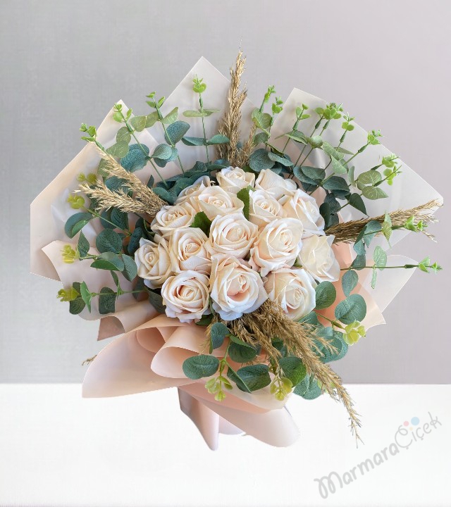 Yapay 15 Somon Güllü Buket