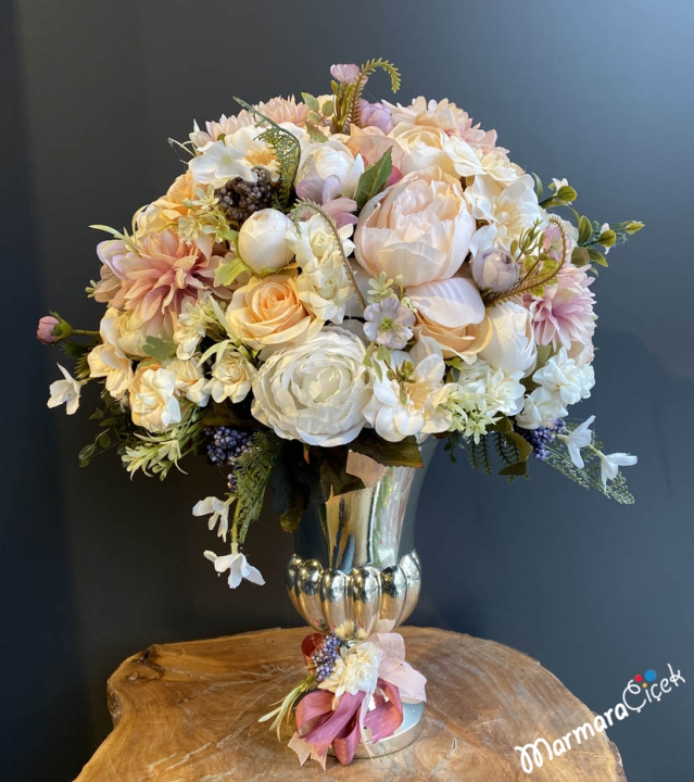 Yapay Nişan Çiçeği